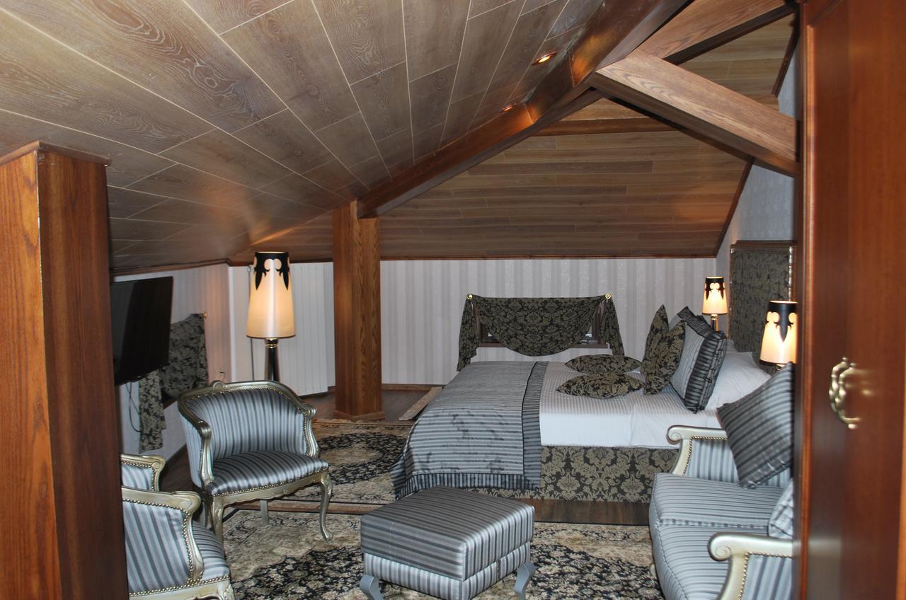 Hotel Vila Sigal Korce Bagian luar foto