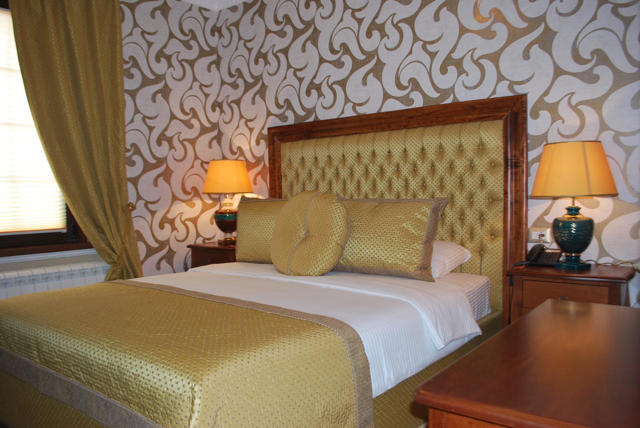 Hotel Vila Sigal Korce Bagian luar foto